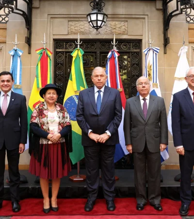 Los titulares de Relaciones Exteriores se reunieron en el Palacio san Martín.