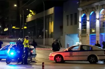 Una bomba desató el pánico en la histórica Atenas