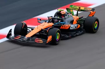 En una clasificación extraña, Piastri y su McLaren extendieron su dominio en Bahrein