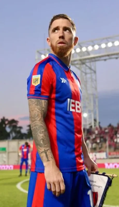 Iker Muniain se va de San Lorenzo.