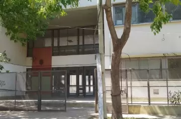 Una adolescente llevó un arma y 150 balas a la escuela