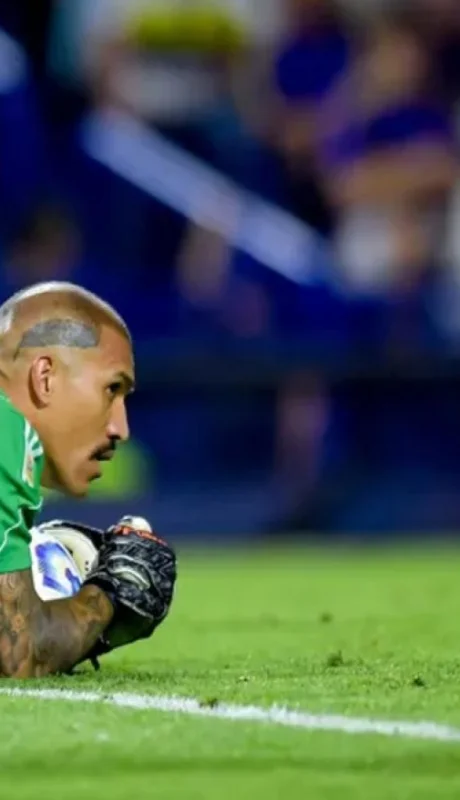 Ignacio Arce, arquero de Riestra.