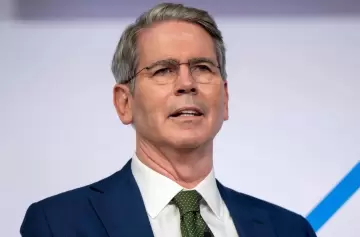 El secretario del Tesoro de Estados Unidos llega a la Argentina