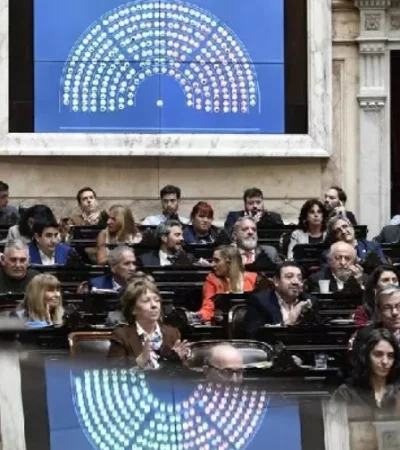 La comisión investigadora por el caso Libra se formó con 128 votos afirmativos, 93 en contra y siete abstenciones.