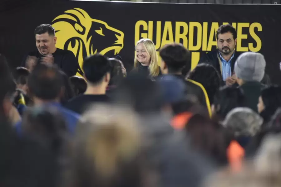 "Una de las cosas que proponemos es sacar el país adelante, un país que venía muy golpeado en todos los sentidos" (G. Pérez)