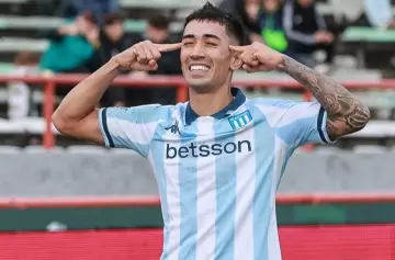 Racing impuso su jerarquía en Mar del Plata y se metió en zona de clasificación