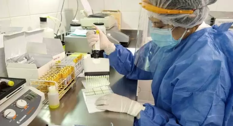 En el Laboratorio del Hospital Rawson de San Juan, también le hacen frente a la lucha contra el Chagas congénito.