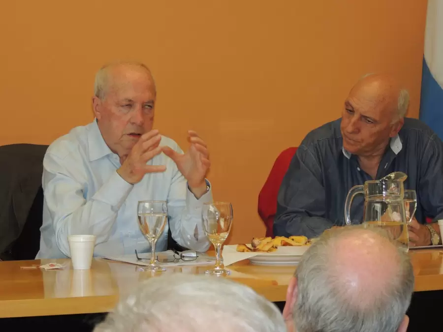 "Siempre hay alguna excusa para que la oferta y la demanda funcionen a pleno" (Raúl Olocco)