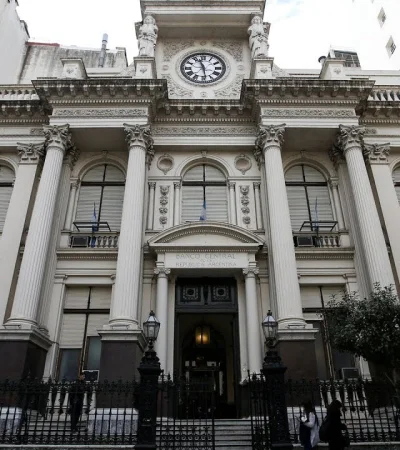 El Gobierno logró cubrir el 100 % de los vencimientos.