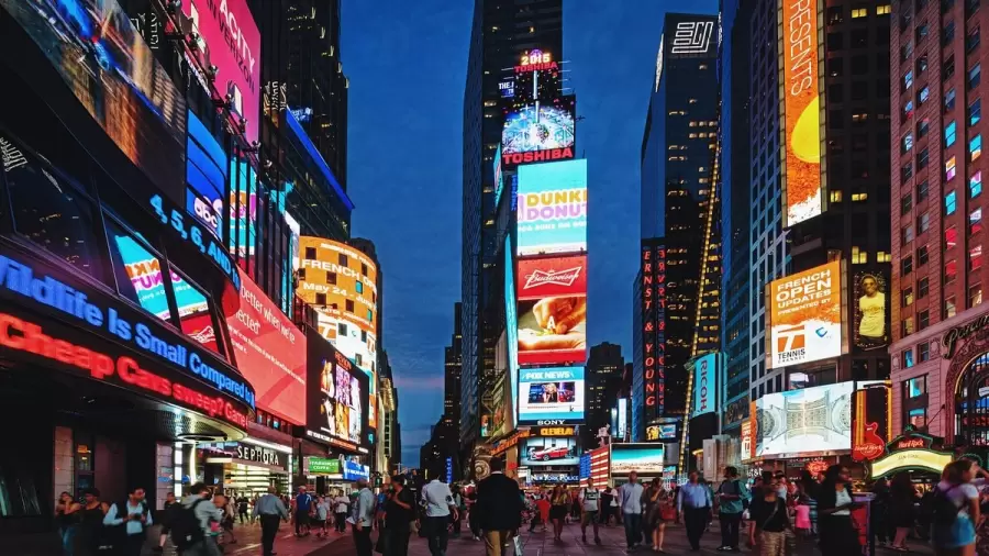 Times Square es una de las atracciones turísticas más populares de Nueva York.