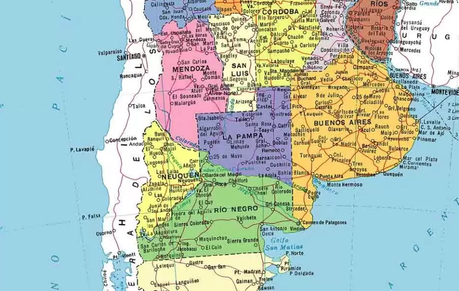 Mapa con división política, propio de los años de la primaria, donde se distingue el punto de confluencia de La Pampa, Mendoza, Río Negro y Neuquén.