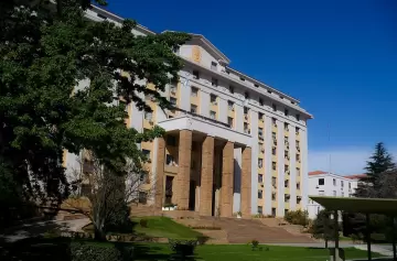 Mendoza endurece controles: despidos por faltas graves en el empleo público