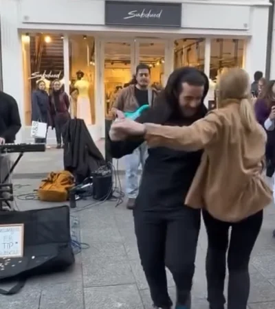 En Irlanda suenan himnos populares y se celebra la identidad nacional a puro ritmo.