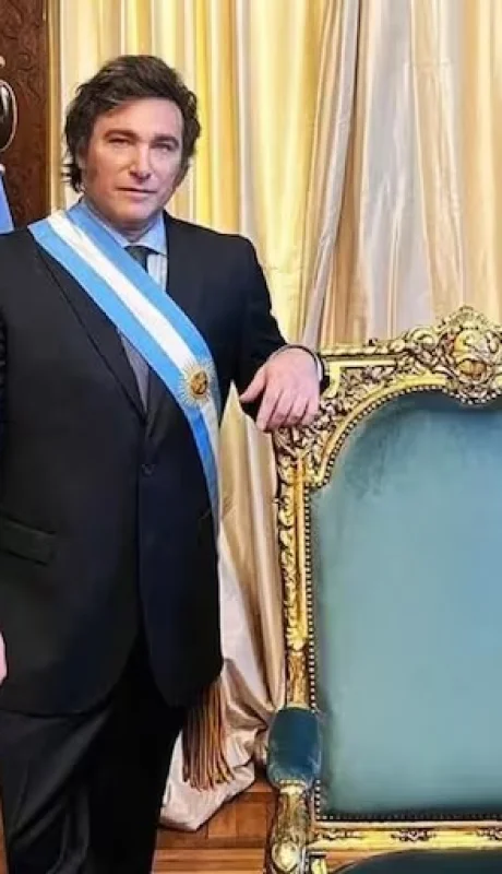Javier Milei elige un look más cómodo y austero para trabajar en la Quinta de Olivos