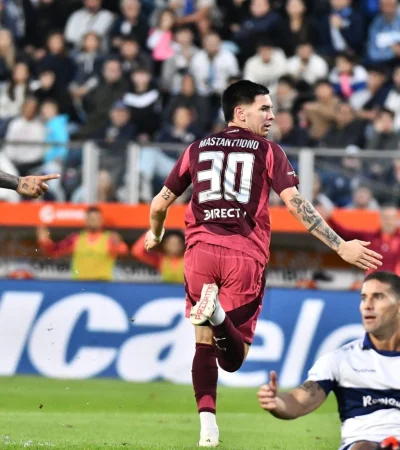 Mastantuono hizo un golazo en La Plata.