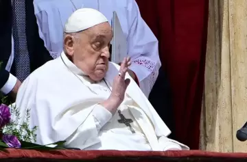 "No ceder al miedo que aísla": el Papa reaparece con fuerza en Pascua