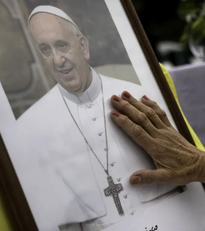 Adiós al Papa Francisco.