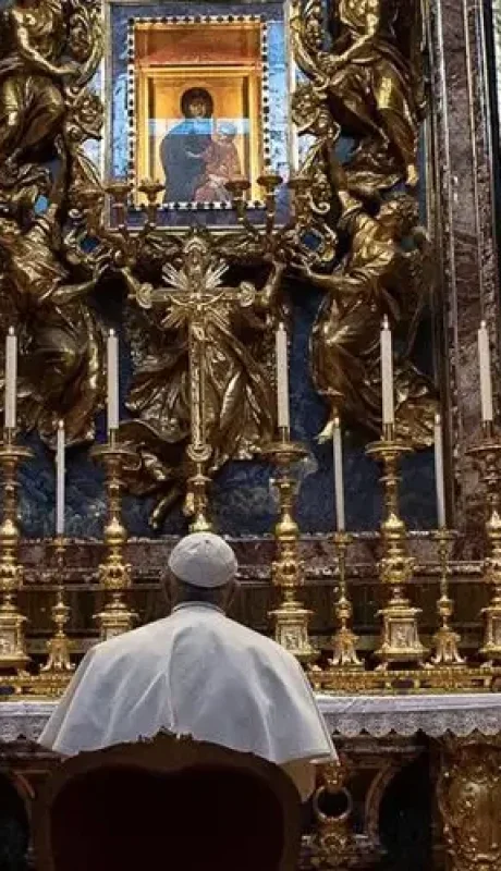 Altar mayor de Santa María la Mayor.