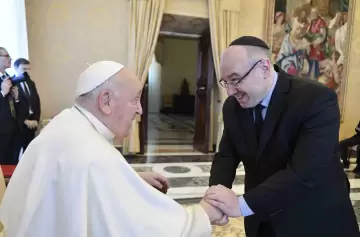 Murió el Papa Francisco: el conmovedor testimonio del rabino Fishel Szlajen