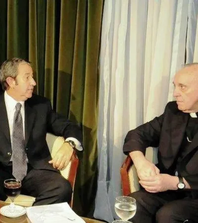 Vicepresidente Cobos con el cardenal Bergoglio  /