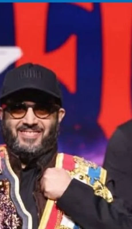 Canelo y Scull estarán frente a frente en Riad