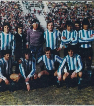 Hugo Gatti junto a sus compañeros de Atlético Argentino en 1980