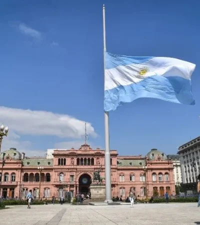 Duelo nacional por la muerte de Francisco.