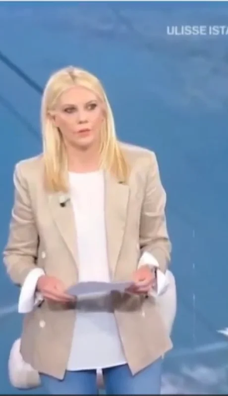 La reacción de los noticieros del mundo.