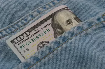 El dólar "barato" consolida el atraso cambiario y habilita otra bicicleta financiera