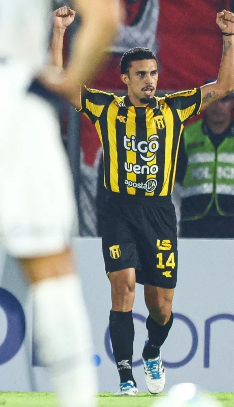 Guaraní quedó como líder de la zona del Rojo