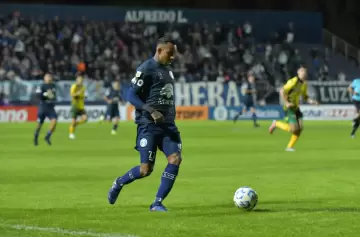 ¿Se va Sebastián Villa de Independiente Rivadavia? El colombiano habría jugado su último partido en el club