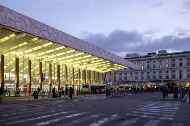 Termini. Terminal de trenes y buses en Roma.