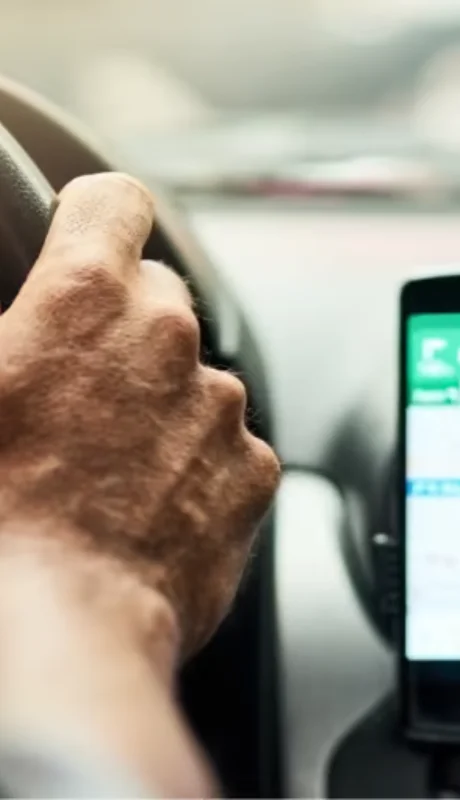 El consejo viral de un chofer de Uber después de hartarse de perder plata.