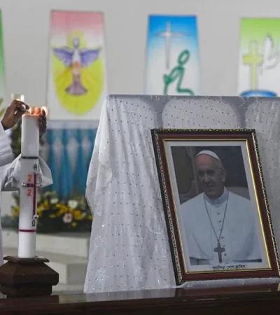 Bangladesh de luto por el papa/