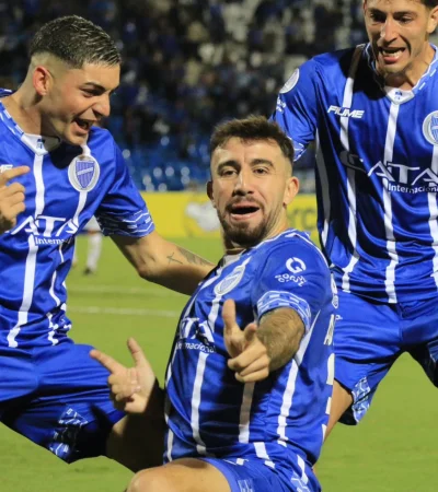 El Pistolero Auzmendi se sacó la mufa.