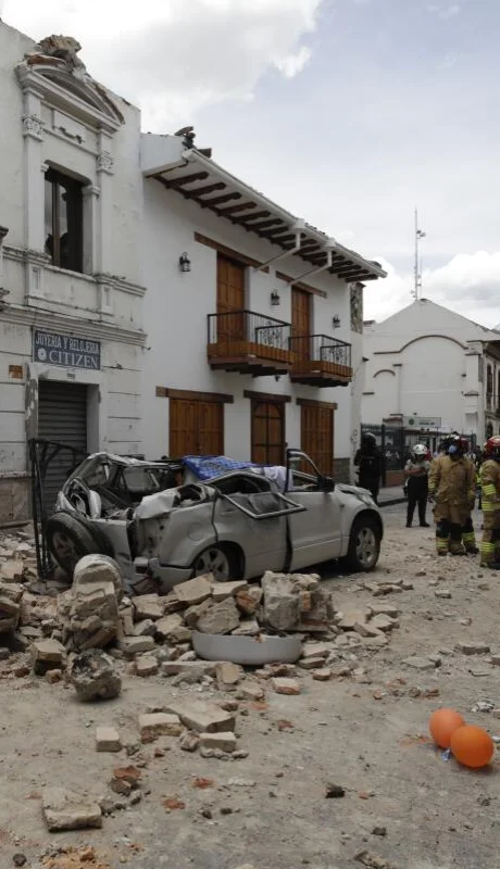 El temblor sorprendió a las viviendas ecuatorianas que no se caracterizan por ser antisísmicas.
