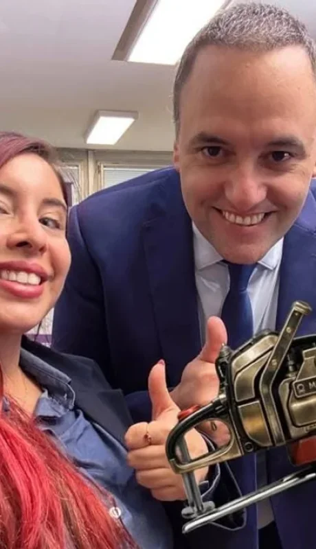 Adorni y su community manager