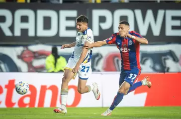 Rosario Central le ganó a un convulsionado San Lorenzo y sigue puntero