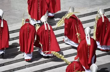 Sucesión de Francisco: un cónclave inédito entre fragmentación y tensiones