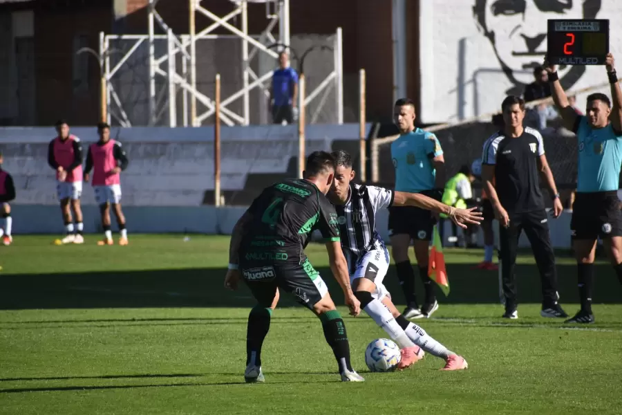 El Lobo ganaba pero sufrió la igualdad del Torito