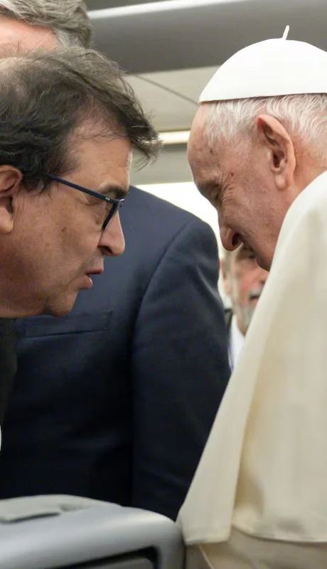 El escritor Javier Cercas y el Papa Francisco