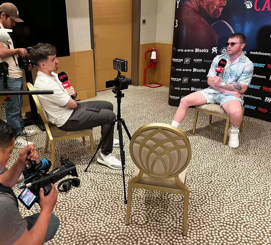 Canelo Alvarez dio una entrevista antes del combate