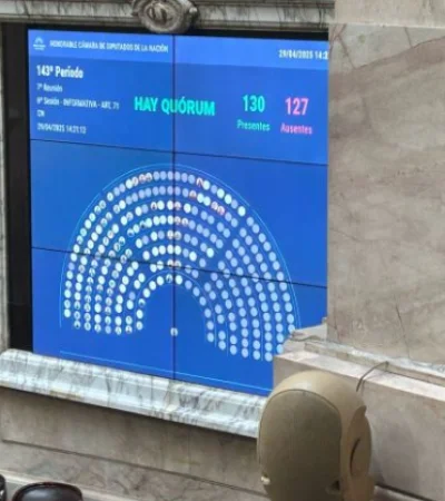 Esta sesión de interpelación es sin duda histórica, teniendo en cuenta que solo cuatro veces desde 1983 se avanzó con estos procedimientos.