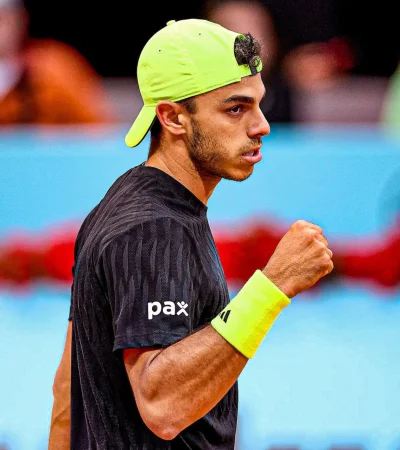 Cerúndolo pasó a los cuartos de final del Abierto de Madrid.