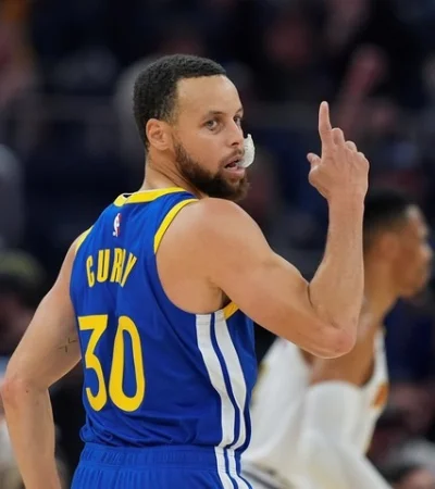 Curry se ilusiona con otro anillo.