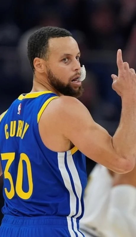 Curry se ilusiona con otro anillo.