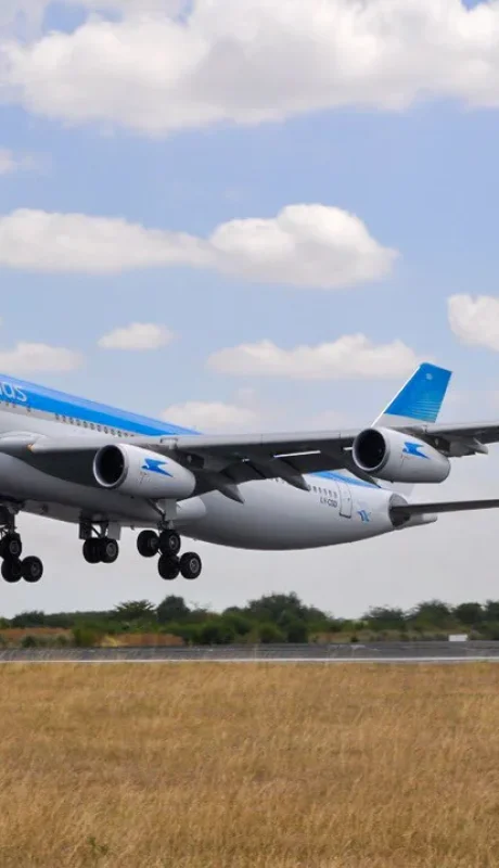 Aerolíneas Argentinas recuperó el permiso para expandirse en Brasil