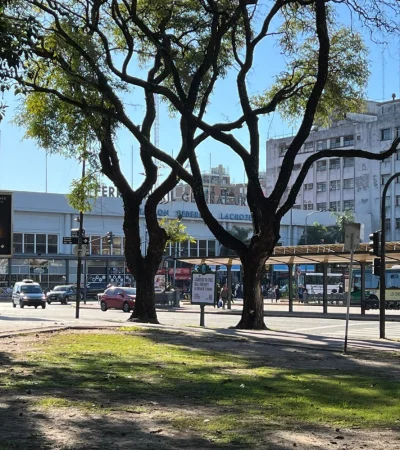 Operativo contra manteros en Parque Los Andes/ Fuente: X de Jorge Macri