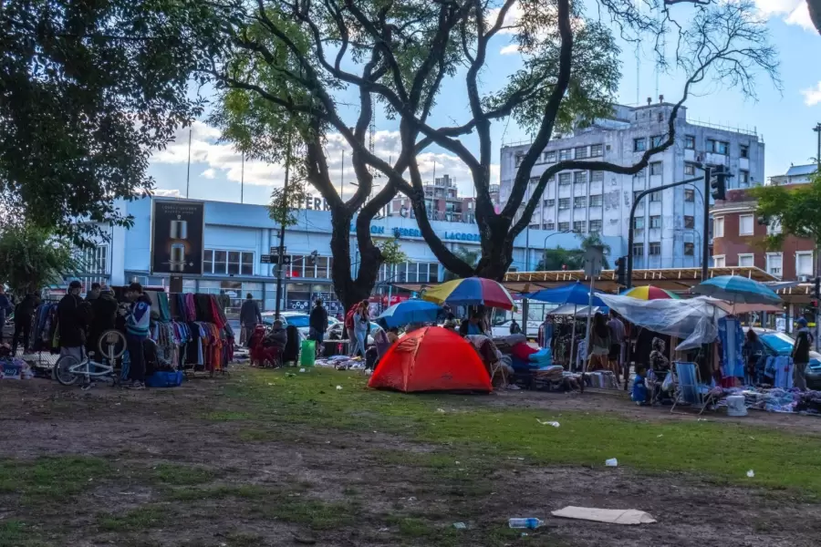 Operativo contra manteros en Parque Los Andes/ Fuente: X de Jorge Macri
