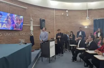 La inteligencia artificial entra al aula con 'Mendoza Aumentada'